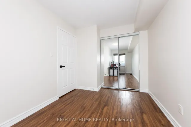 Additional image 14 of 988 SHEPPARD Ave Unit 32