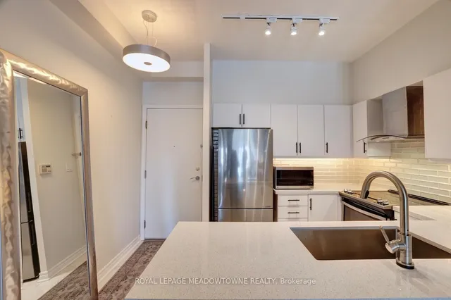 Additional image 6 of 600 Queens Quay Unit 633