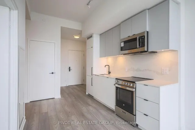 Additional image 3 of 285 Dufferin St Unit 1406