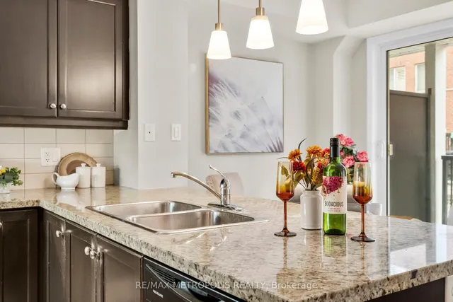 Additional image 8 of 669A Warden Ave Unit 13