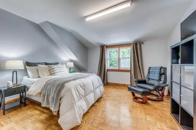 Additional image 14 of 370 Coxwell Ave