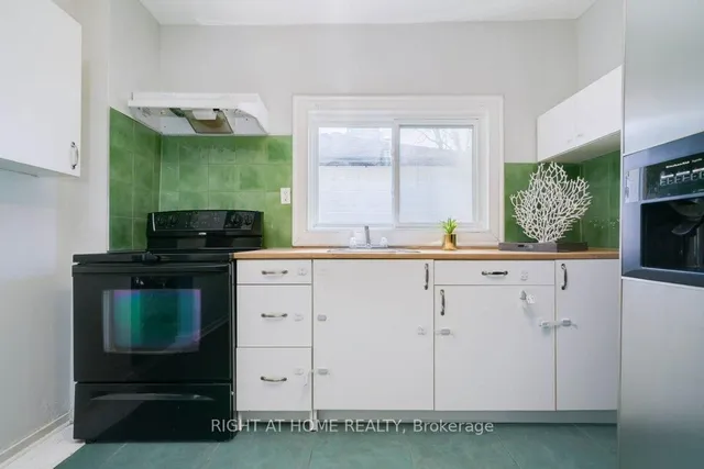 Additional image 13 of 16 Forty Third St