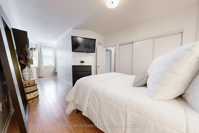 Additional image 26 of 760 Lawrence Ave Unit 174