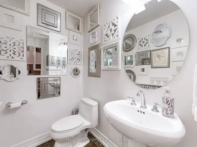 Additional image 16 of 20 Burkebrook Pl Unit Th 14