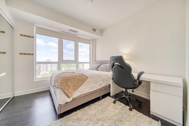 Additional image 14 of 501 St. Clair Ave Unit 1211