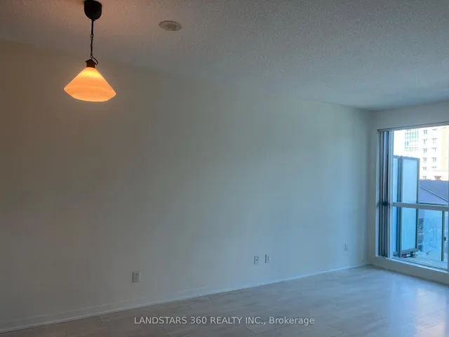 Additional image 7 of 150 East Liberty St Unit 502