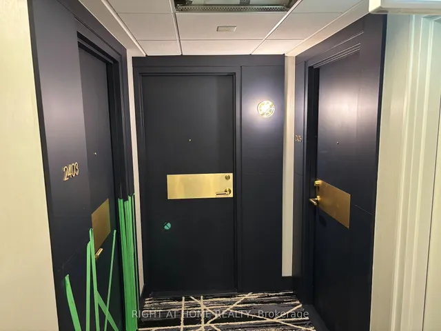 Additional image 11 of 18 Yonge St Unit 2404