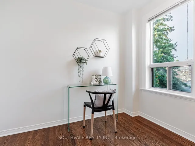 Additional image 21 of 104 Dearbourne Ave