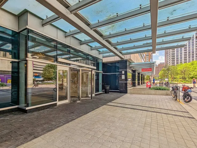Additional image 4 of 386 Yonge St Unit 602