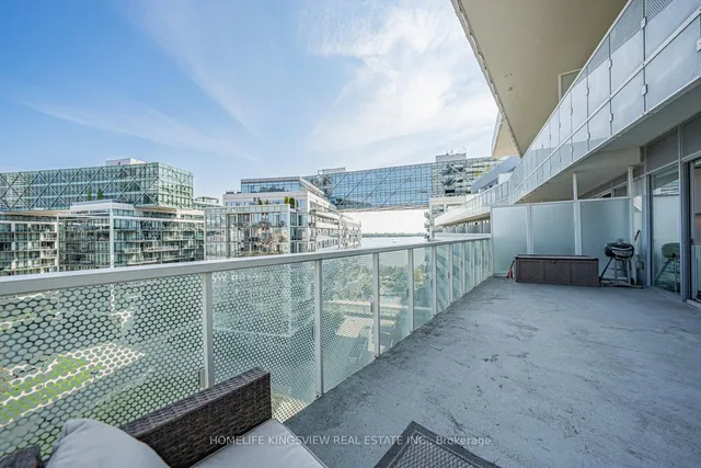 Additional image 40 of 15 Queens Quay Unit 923