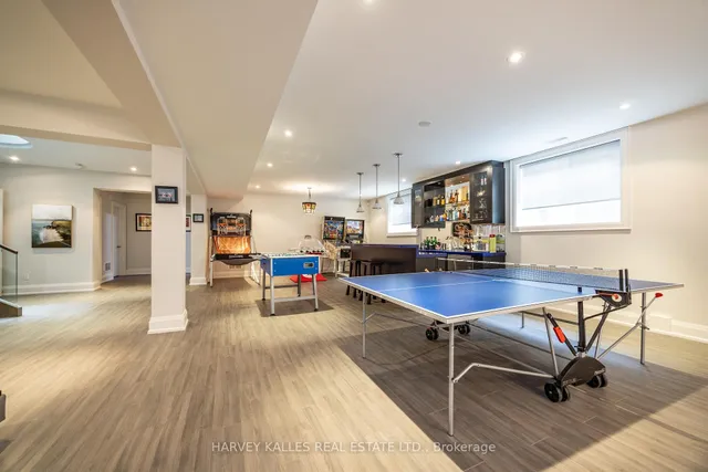Additional image 42 of 14 Sulgrave Cres