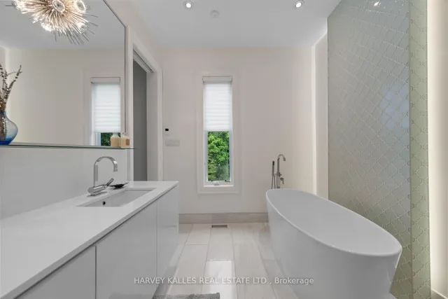 Additional image 25 of 1717B Bathurst St