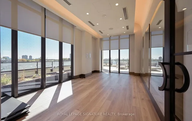 Additional image 48 of 10 In On The Park Dr Unit 105