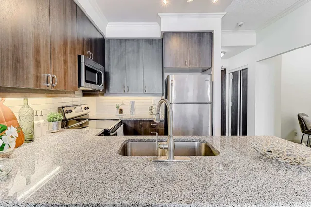 Additional image 10 of 1185 The Queensway Unit 716
