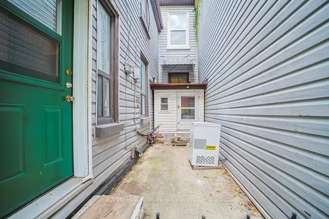 Additional image 27 of 141 Gerrard St