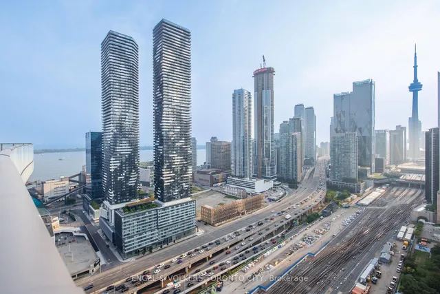 Additional image 32 of 1 Market St Unit PH3301