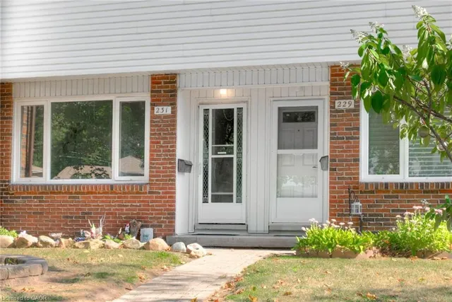 Additional image 4 of 231 Fergus Ave