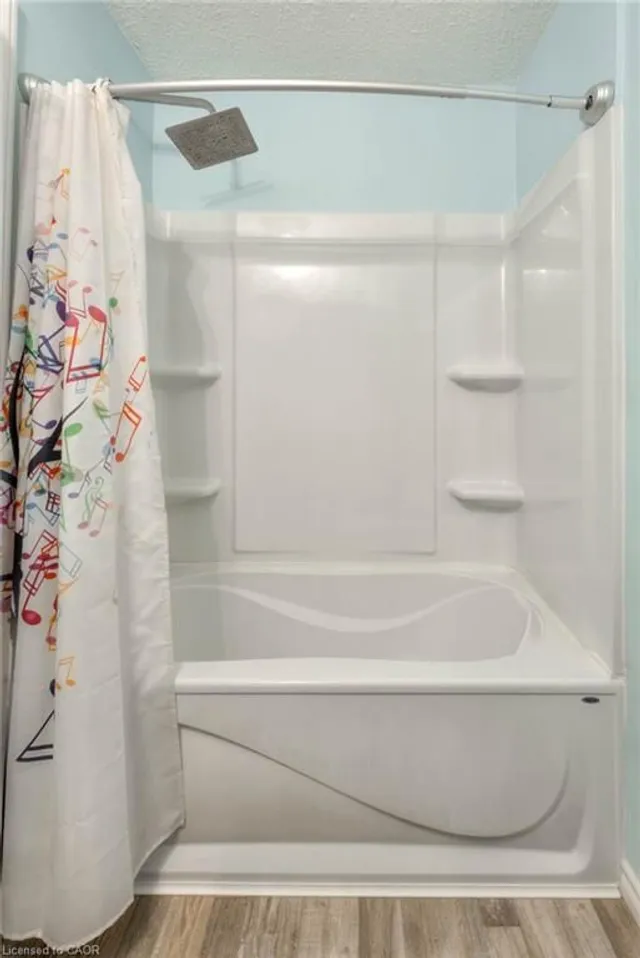 Additional image 21 of 231 Fergus Ave