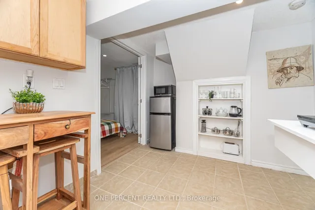 Additional image 35 of 226 Broadway Ave