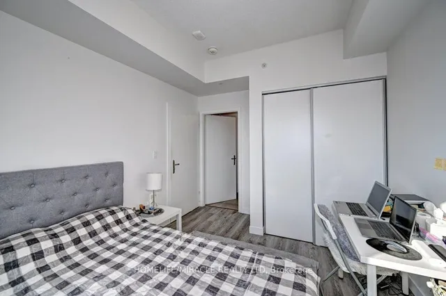 Additional image 37 of 60 Frederick St Unit 1213