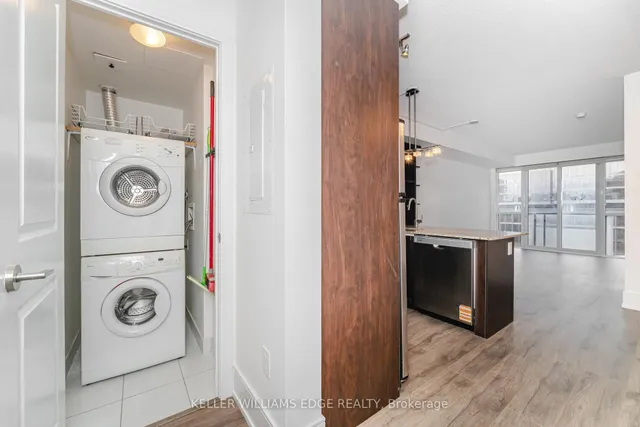 Additional image 9 of 560 Front St Unit 821