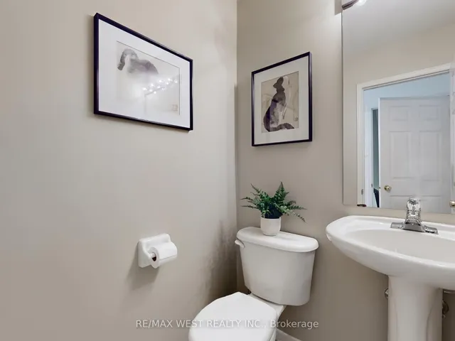 Additional image 17 of 22 Sierra Dr