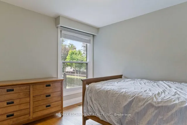 Additional image 22 of 4 Thorpe Rd