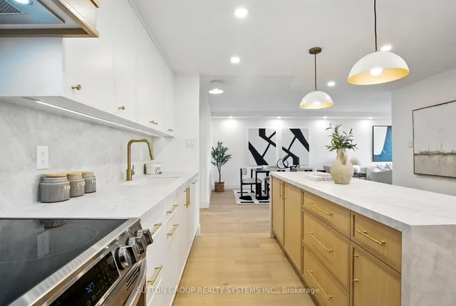 Additional image 14 of 812 Burnhamthorpe Rd Unit 907