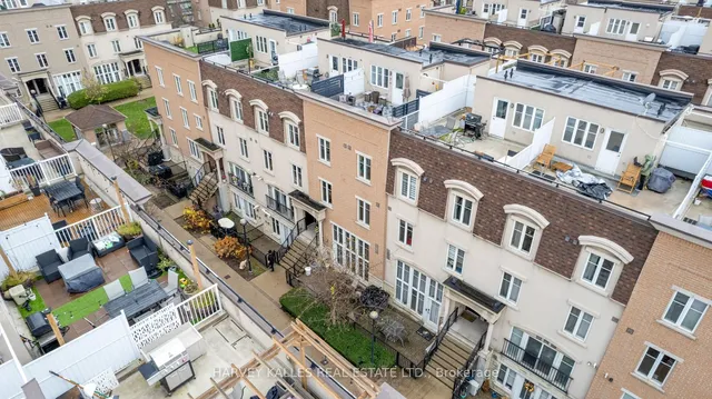 Additional image 36 of 34 Western Battery Rd Unit 413