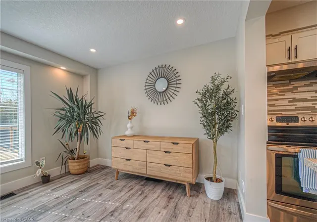 Additional image 17 of 220 Sienna Cres