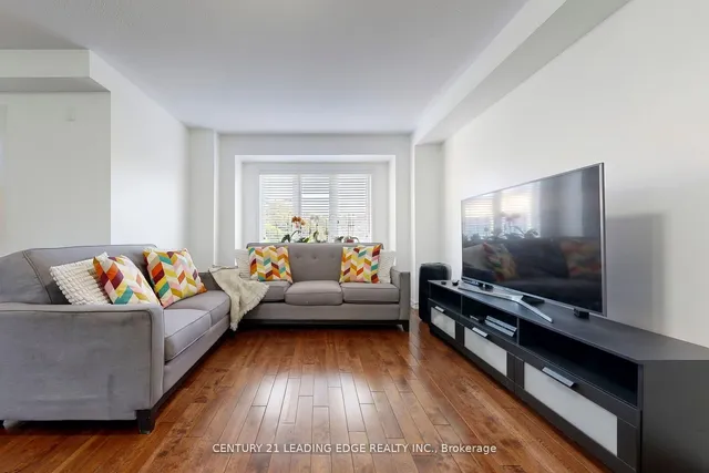 Additional image 13 of 12 Pringdale Gardens Circ