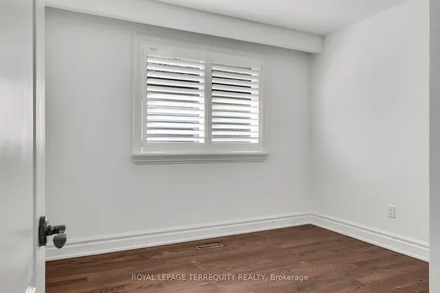 Additional image 16 of 19 Wall Ave