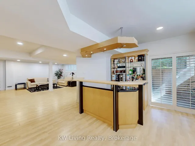 Additional image 41 of 389 Kingsdale Ave