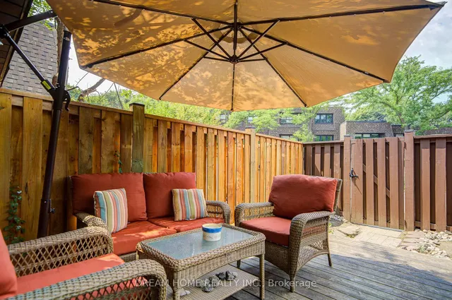 Additional image 13 of 74 Upper Canada Dr Unit 6