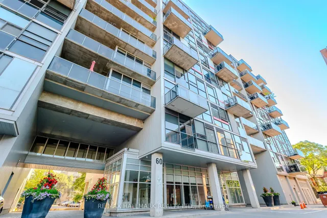 Additional image 42 of 60 Bathurst St Unit 910