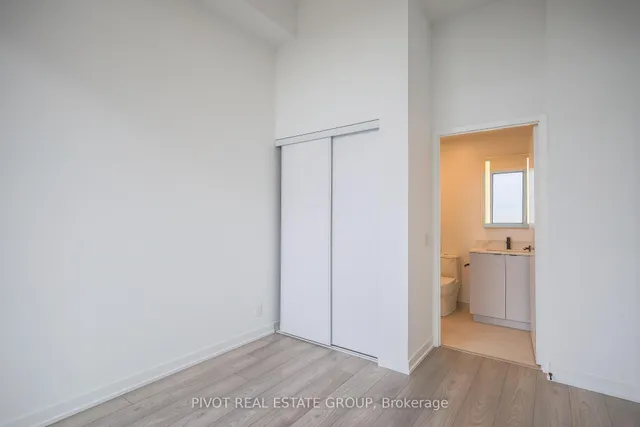 Additional image 7 of 285 Dufferin St Unit 715