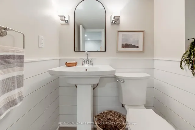 Additional image 39 of 23 Caroline Ave