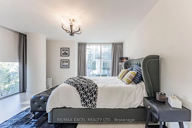 Additional image 25 of 29 Queens Quay Unit Th127
