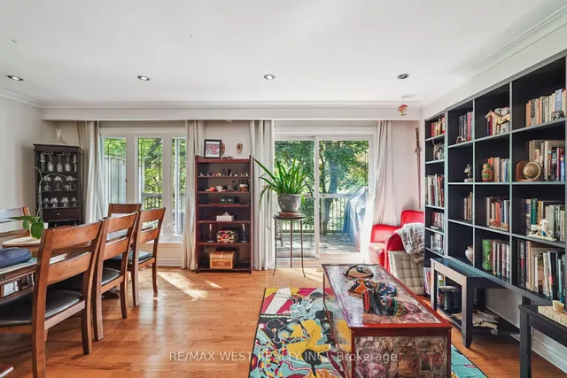 Additional image 3 of 52 Old Burnhamthorpe Rd Unit 2