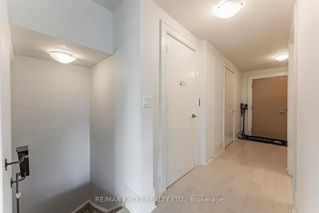 Additional image 37 of 29 Queens Quay Unit Th127