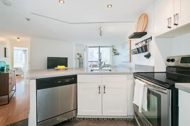 Additional image 8 of 77 Maitland Pl Unit 1526