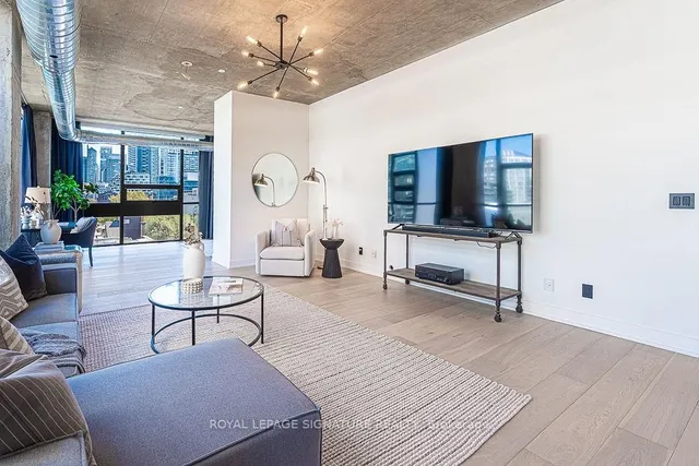 Additional image 6 of 60 Bathurst St Unit 705