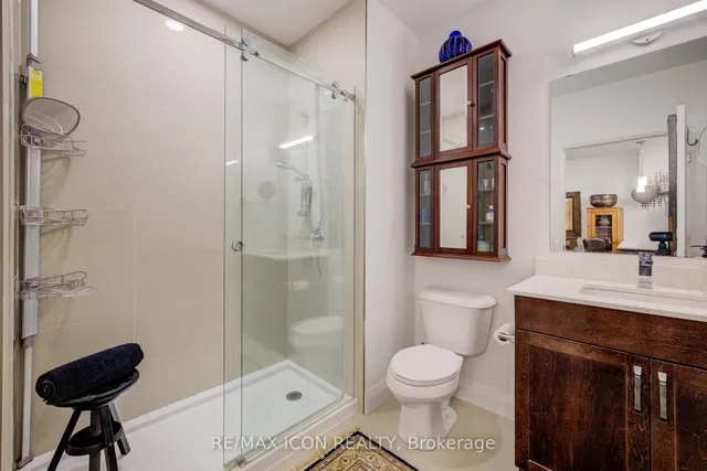 Additional image 19 of 399 Queen St Unit 417