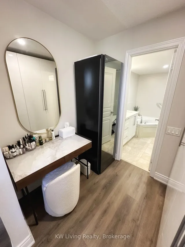 Additional image 20 of 70 Byng Ave Unit 15