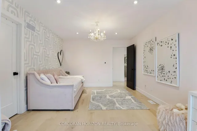 Additional image 21 of 920 Thomas Pedder Crt