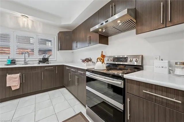 Additional image 12 of 77 Eaglecrest St