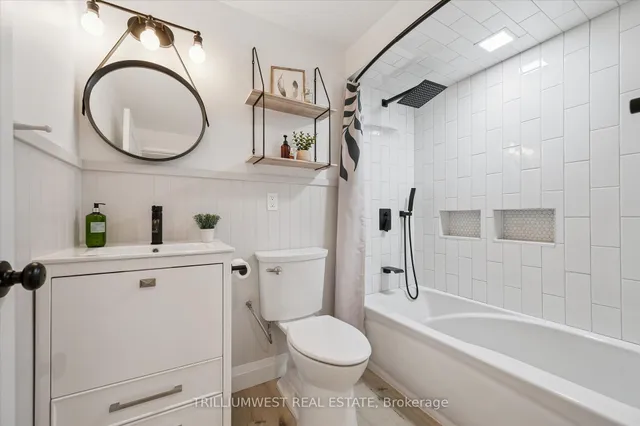 Additional image 29 of 25 Sandybay Ave