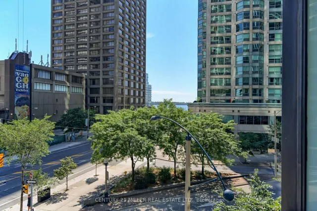 Additional image 16 of 16 Yonge St Unit 310