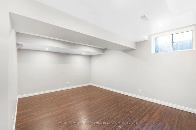 Additional image 26 of 525 Banffshire Cres