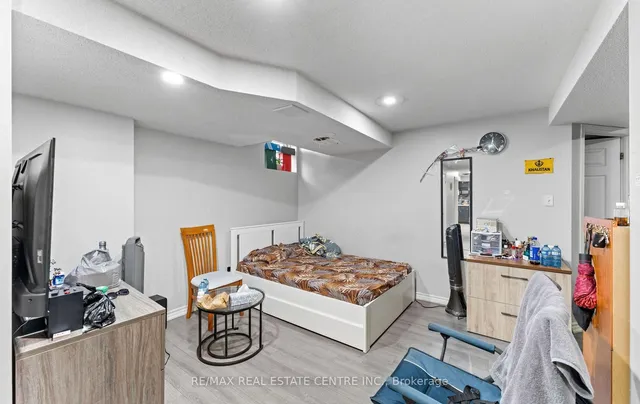Additional image 37 of 32 Viewcrest Circ Unit 32